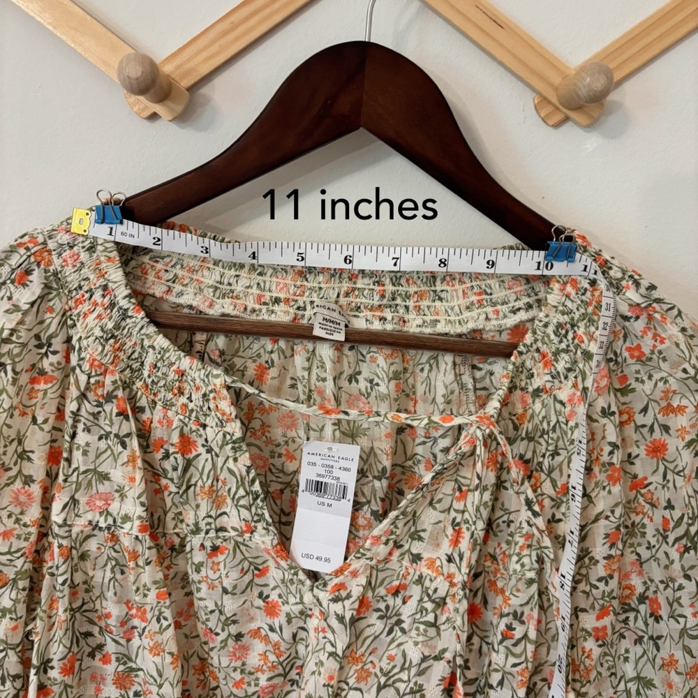 NWT - American Eagle - Floral Print Women's Top - Picture 7 of 11